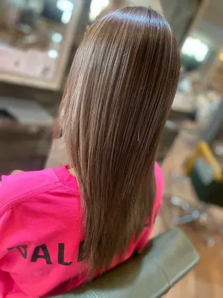 セミロング ハイライト/インナー /ブリーチ/レイヤーのヘアスタイル