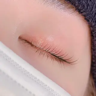 マツエク・マツパ Aya Pilinaの眉毛・アイブロウイメージ