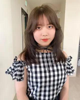 ロング カラー mizuki/ピンク ベージュ.レイヤーのヘアスタイル