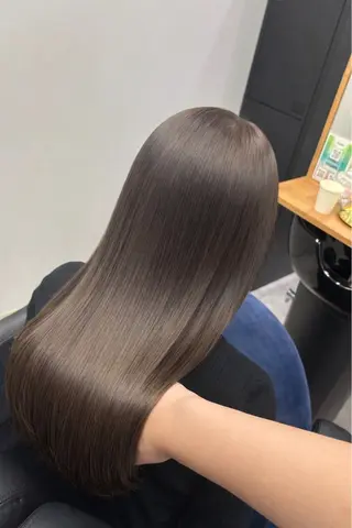 ロング rise/艶カラー/ レイヤーのヘアスタイル