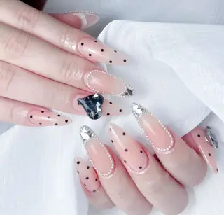 ネイル M🌷nail 長さだし専門店のネイルデザイン