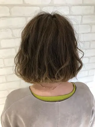 ショート 金沢 広美のヘアスタイル