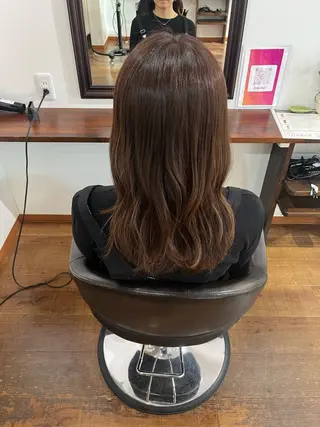 セミロング ビューティーサロン愛所属・きむら ともやのヘアスタイル