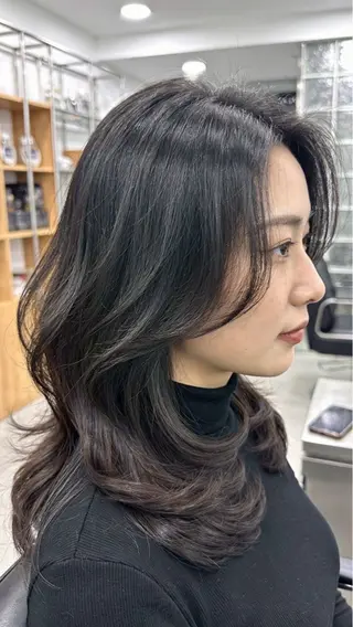 セミロング 店長/ショートウルフ 髪質改善/近藤大二郎のヘアスタイル