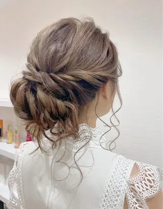 ヘアアレンジ GRANLUSSO 〜グランルッソ駅前店所属・木口 嘉美のヘアスタイル