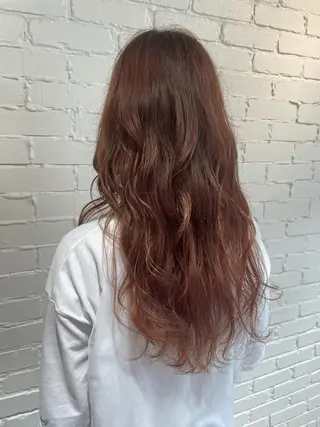 ロング カラー 小柳 歩美のヘアスタイル