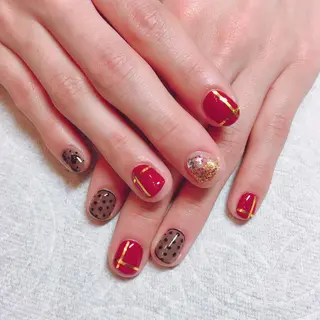 ネイル THECOLORS所属・近貞 莉奈のネイルデザイン