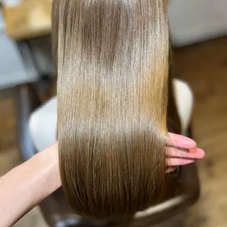 セミロング 縮毛矯正特化 コグスリのヘアスタイル