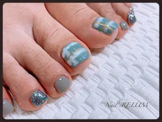 ネイル THECOLORS所属・近貞 莉奈のネイルデザイン