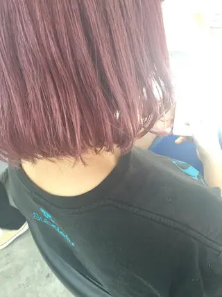 ショート カラー ニシオカ タクヤのヘアスタイル