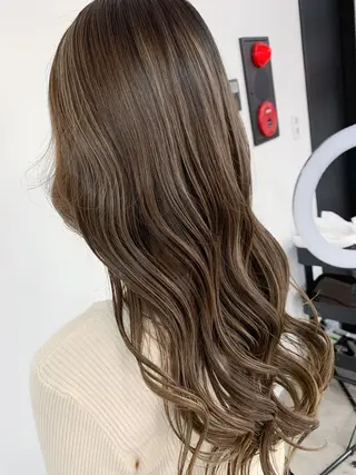 ロング 🥇近藤 恭輔🥇 Recharme新保のヘアスタイル