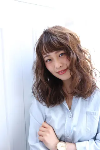 ミディアム カラー ヘアアレンジ uros.所属・中目黒✂︎店長✂︎ TOMOHIROのヘアスタイル
