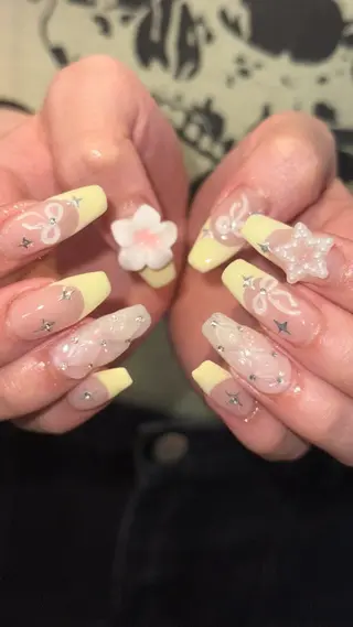 ネイル 🎀韓国レイヤー特化 🎀ベージュ/ミクのヘアスタイル