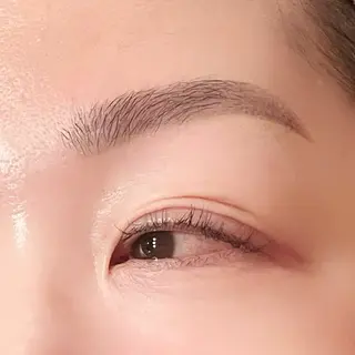 アイブロウ Attra もかのマツエク・マツパデザイン