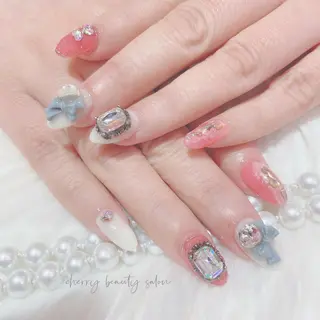 ネイル SAKURA 🍒のネイルデザイン