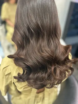 ロング パーマ コテ巻き風パーマ✨ 韓国ヘア🤎近下菜央のヘアスタイル