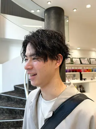 パーマ メンズ オオタ ユイナ🌈のヘアスタイル