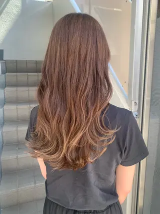 ロング LOREN＋透明感 オリーブhirokoのヘアスタイル