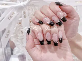 ネイル ✨Nailsalon Vi+✨のネイルデザイン