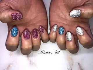 ネイル 市川 麻衣子のネイルデザイン