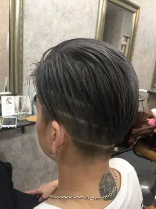 ショート ank classic hair【アンククラシックヘアー】所属・バレイヤージュ ハイライト　齋藤祐哉のヘアスタイル