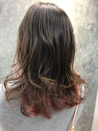 セミロング Noy所属・Noyヨシモト ヒロトのヘアスタイル