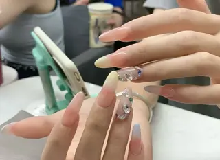 ネイル 高木 維麗絲のネイルデザイン