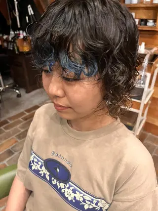 ショート パーマ HIKARI🐈‍⬛ レイヤー×デザインのヘアスタイル