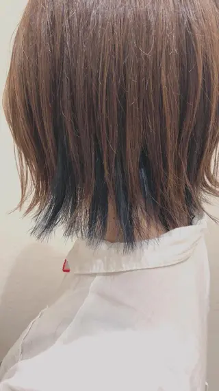 ショート カラー 樋渡 侑希のヘアスタイル