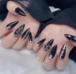 ネイル ネイルサロン 9Carats神田のネイルデザイン