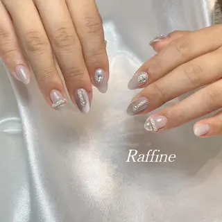 ネイル RAFFINE 月🦋🩵のネイルデザイン