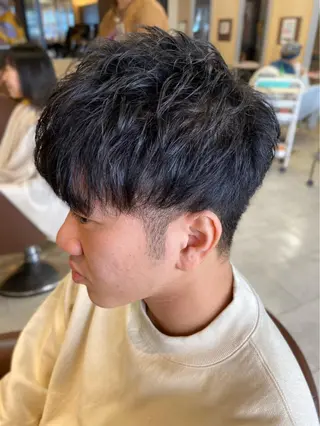 メンズ 上石神井メンズパーマ 飯田徹のヘアスタイル