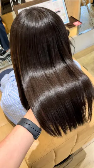 ミディアム カラー 中山 響希のヘアスタイル