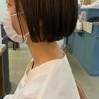 ショート なつめ🐶ショート ベージュカラーのヘアスタイル