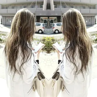 ロング カラー sky所属・くわやま まさきのヘアスタイル