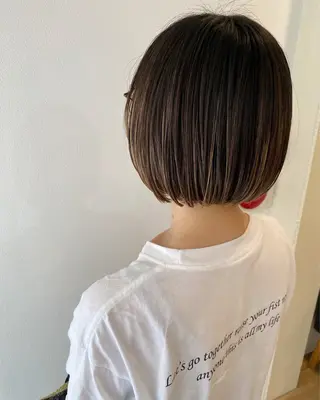 ショート TRAN9UIL  graph所属・青木 みなのヘアスタイル