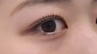 パーマ _i（hair & eye）所属・アイリスト SHIORIのマツエク・マツパデザイン