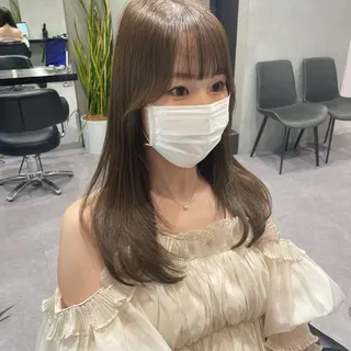 セミロング 銀座／レイヤーカット 🤍内野すみれのヘアスタイル