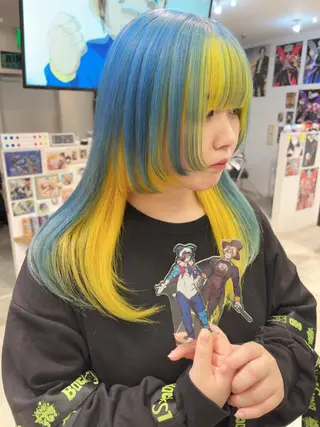 ミディアム カラー ウルフカット 渋谷の人のヘアスタイル