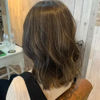 ミディアム 🌷L'oeuf 【ﾙﾌ】ホシカワ🌷のヘアスタイル