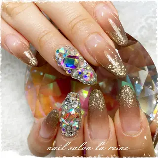 ネイル nail salon  la reine所属・nail salon la reineのネイルデザイン