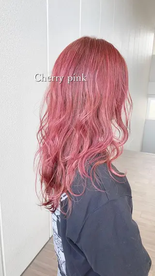 ロング 平野 朋未のヘアスタイル