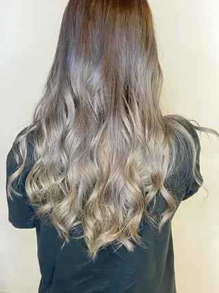 ロング aini上本町 吉元直明のヘアスタイル