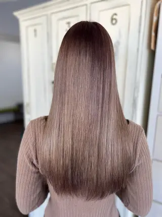 セミロング 美容室clana所属・与那原 鈴七のヘアスタイル