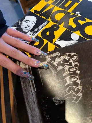 ネイル Nes.Nail所属・Miyagi Asamiのネイルデザイン