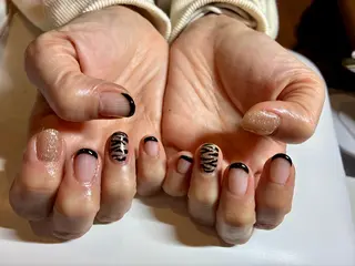 ネイル レナークイスト 太田のネイルデザイン