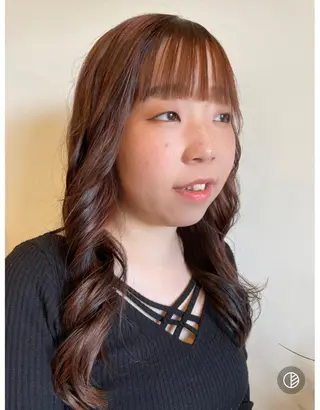 ロング カラー 小島 千夏のヘアスタイル