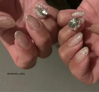 ネイル Spiky とうげ ふうかのネイルデザイン