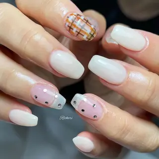 ミディアム ネイル richeri beautyのネイルデザイン