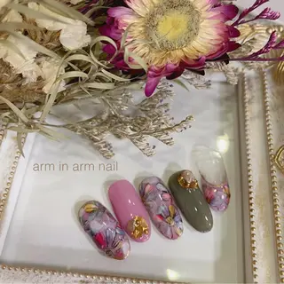 ネイル arm in arm ︎✿Yamamotoのマツエク・マツパデザイン